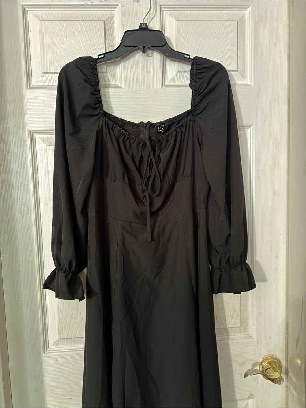 SHEIN Black Long Sleeve Square Neck Midi Dress